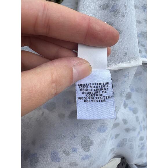 Diane von Furstenberg Silk Blue Black White Spotted 3/4 Sleeve Lined Top - 6 - Picture 10 of 11